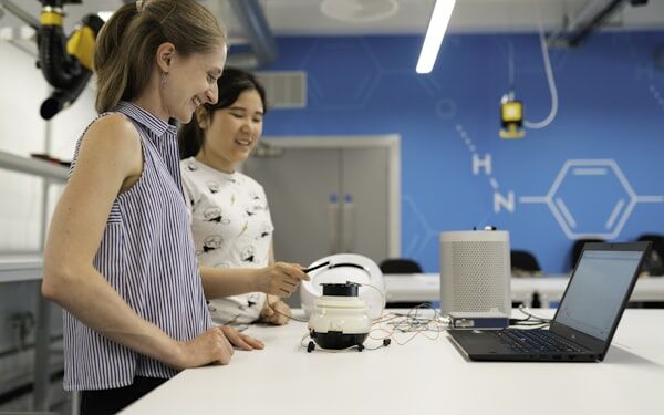 Modern lab with engineers — manufacturing workloads on Azure by Novasoft